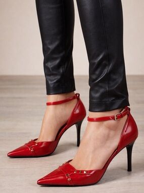 🔥 Two Lips Statement Red Heels 👠